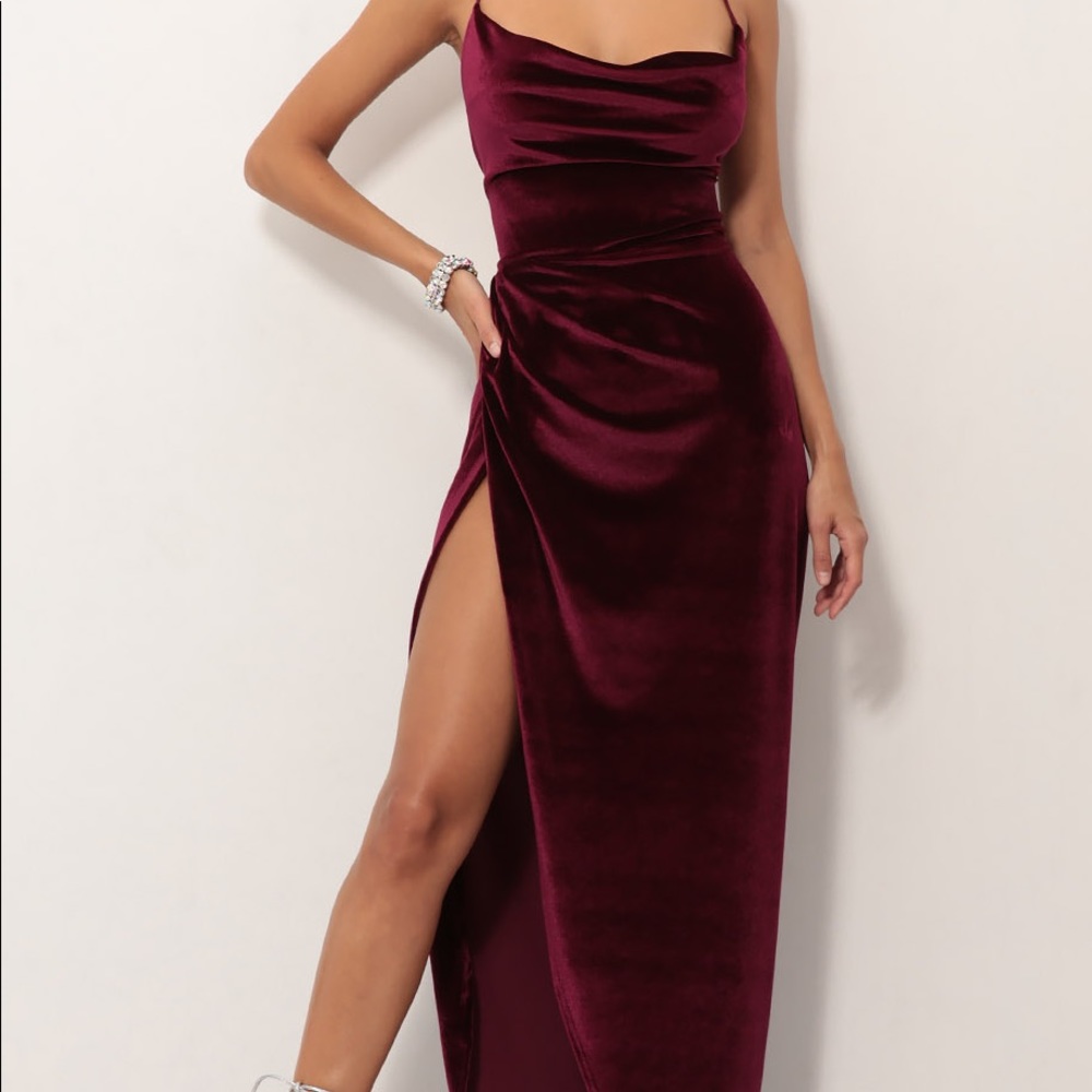Lucy in the Sky Velvet Dress✨